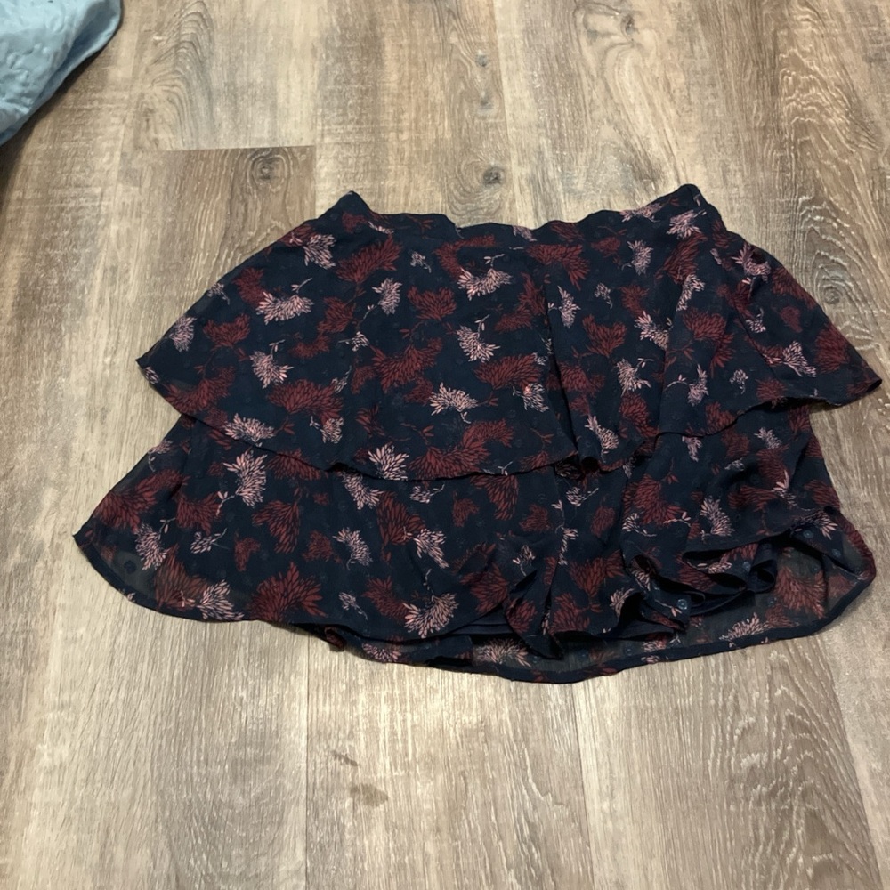 Sadie & Sage Black and Red Bubble Mini Skirt